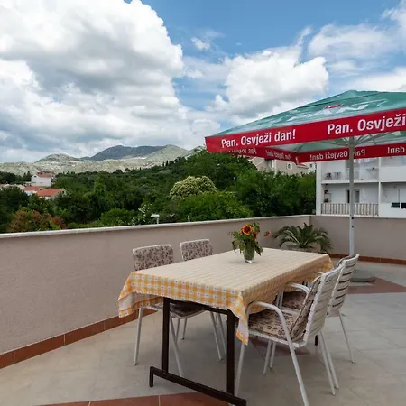 بيت ضيافة Mlini Rooms