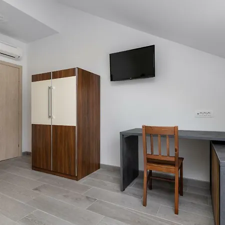 Mlini Rooms *
